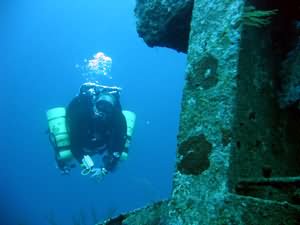 Philip Barawitzka on Taiyong wreck Tec wreck diver