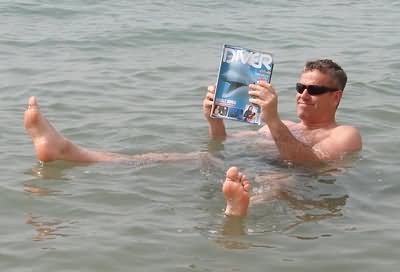 Mark Ellyat reading Diver Mag