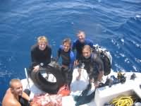 Underwater clean up