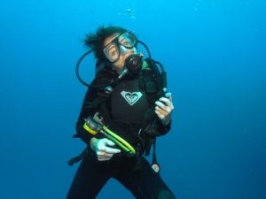 Enas underwater